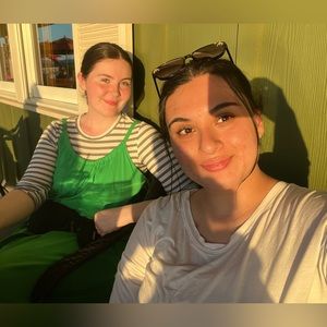 Meet your Posher, Claudia